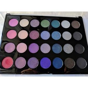 BH 28-Color Smokey Eye Edition Shadow Palette
